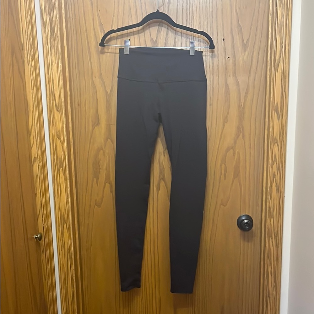 ALO Yoga Airbrush Black High-Waisted Leggings